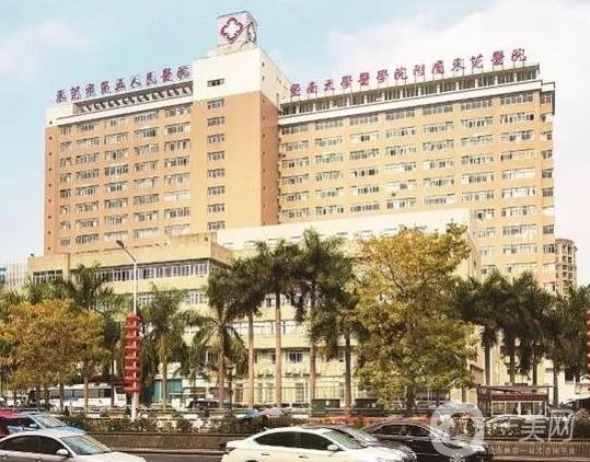 东莞做双眼皮的正规医院排名前七，甄选公立私立名单，进阶版详细来袭！