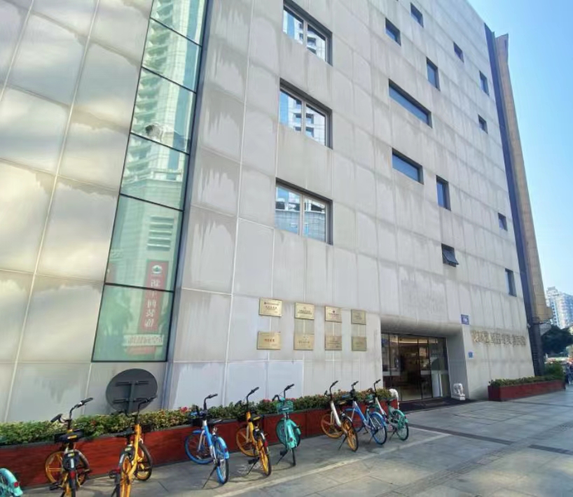 成都艺星整形价格查询一览：整形抗衰明星医生接单价格一览