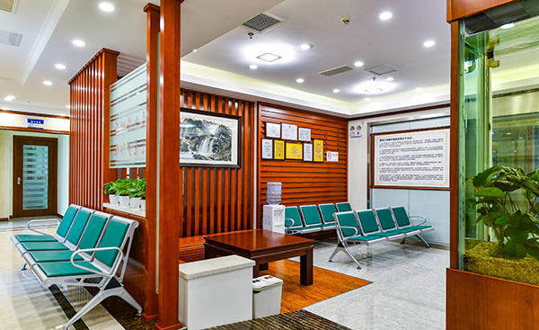 夕阳红口腔医院收费价目表