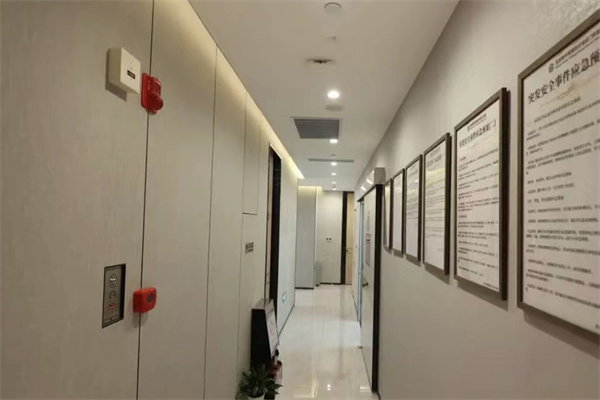 北京黄寺医疗美容门诊部走廊