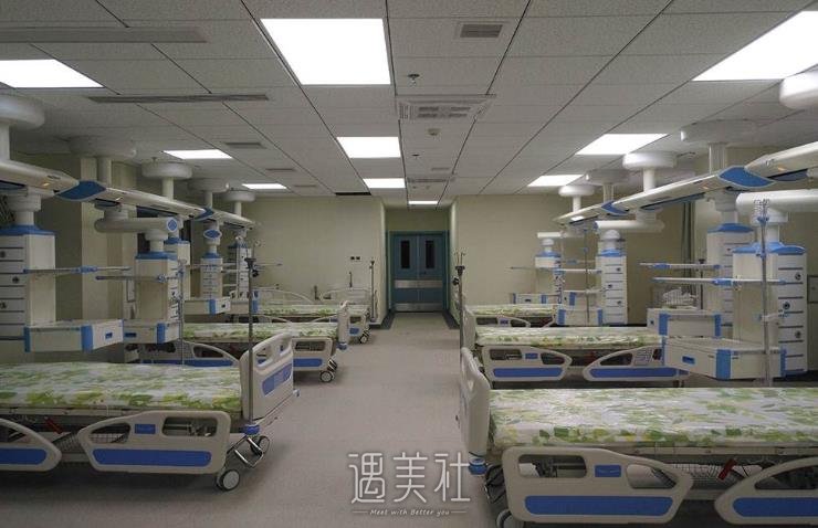 贵州省人民医院可以隆胸吗?多少钱？医生介绍+实例