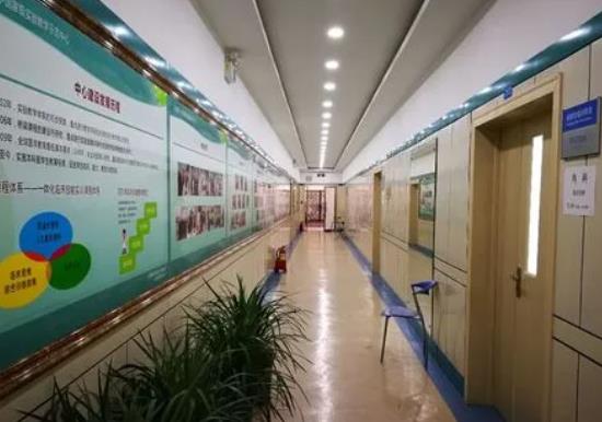 山西医科大学第一医院整形科价格（价目）一览，【张宝林】骨干医生简介，速收藏！