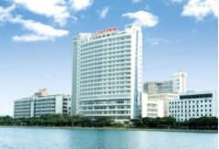 厦门植发医院排名榜前十:中山、新生、雍禾上榜前三!都是实力派!