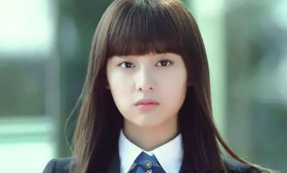 金智媛.jpg 金智媛.jpg