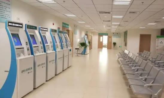 河南中医药大学第一附属医院整形外科价格表公布，骨干医生推荐：王超凡、赵绛波入围！