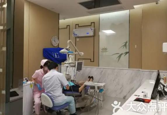 2022武汉大学口腔医院整牙价格表一览，盘点：叶翁三杰、撒悦等医生资料