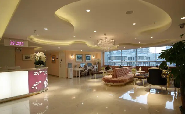 杭州连天美隆胸哪个医生好