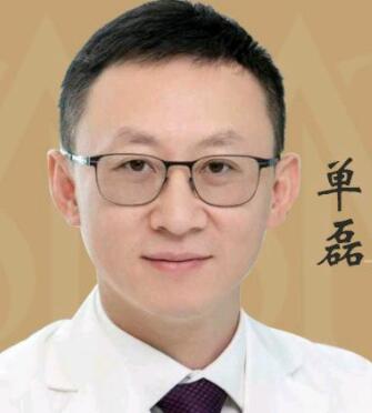 重庆十大整形医师，董志勇、黄鲜、朱家旭居前三
