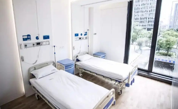 长沙协雅厚唇改薄名气医生有哪些?医生介绍,靠谱推荐