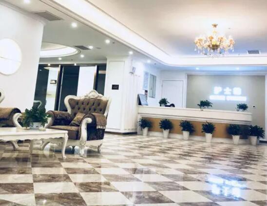 武汉胸部整形医院排名：五所医院被整友强烈推荐，美丽胸型的守护者！