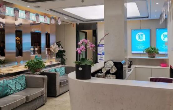 牡丹江邹忠明美容.jpg 牡丹江邹忠明美容.jpg