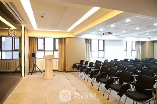 新疆整形医院怎么样？哪个医生好？坐诊医生介绍+价格表