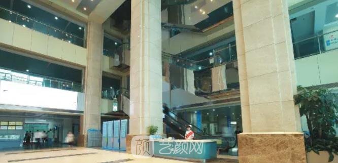 深圳市宝安人民医院美容科怎么样?医生介绍+价格表