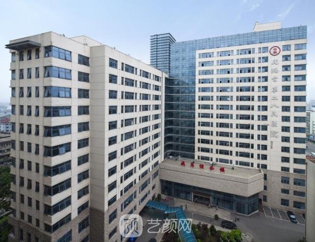 无锡李永忠双眼皮手术怎么样？个人简介+双眼皮实例对比图
