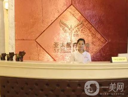 武汉隆胸医院哪家好【这里有5家供挑选】