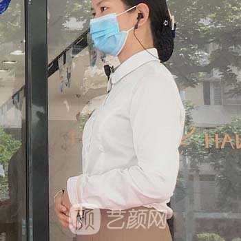 圆形假体隆胸实例分享视频，术后乳房圆润，手感软软的